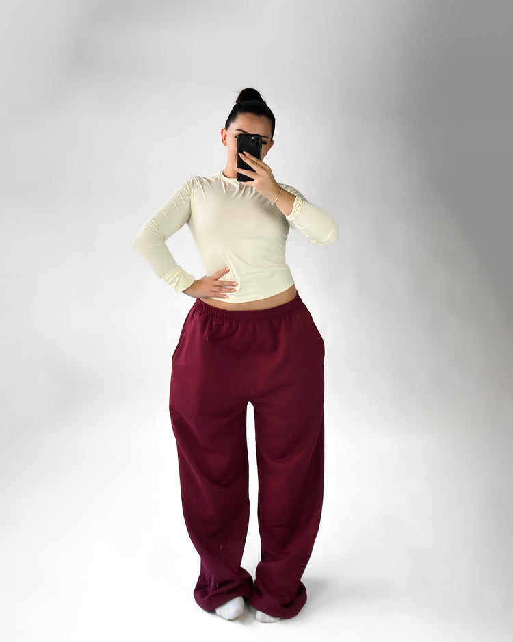Pantalón buzo burdeo