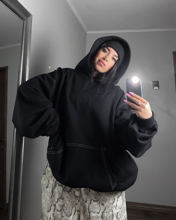 NOT BASIC HOODIE OVERSIZED