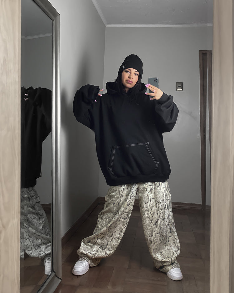 NOT BASIC HOODIE OVERSIZED