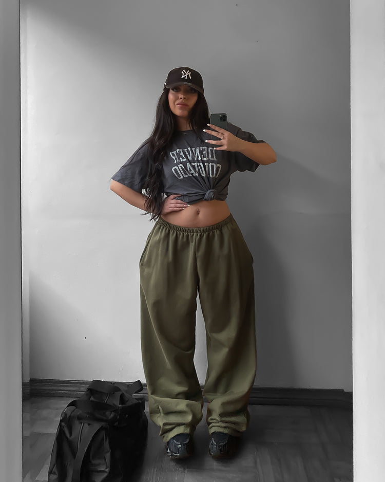 Pantalón buzo pretina angosta unisex