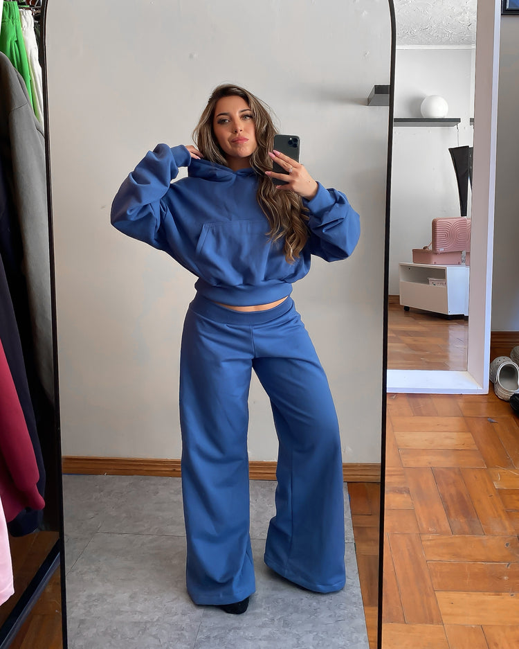 conjunto hoodie +pantalon flare