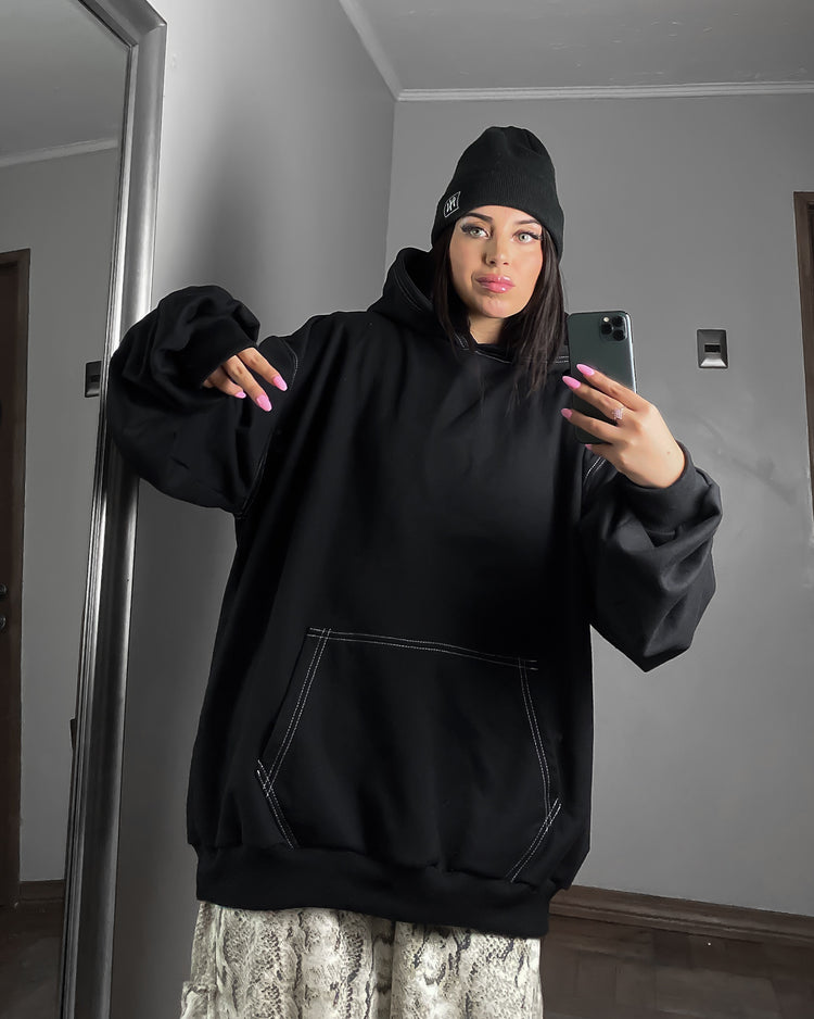 NOT BASIC HOODIE OVERSIZED