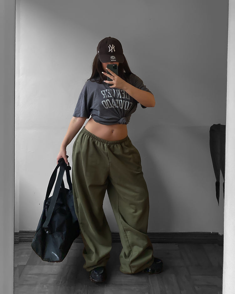 Pantalón buzo pretina angosta unisex