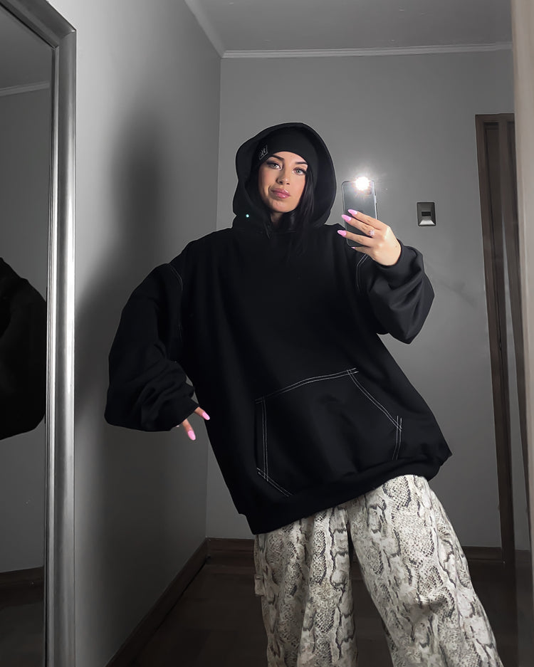 NOT BASIC HOODIE OVERSIZED