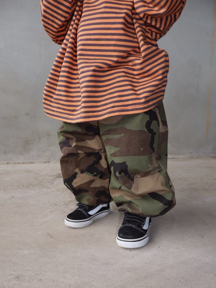 pantalon básico camo-militar-negro kids
